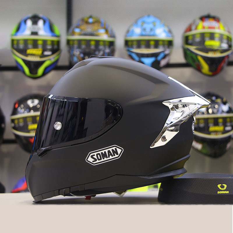 SM961-S Matte Black double visor helmet